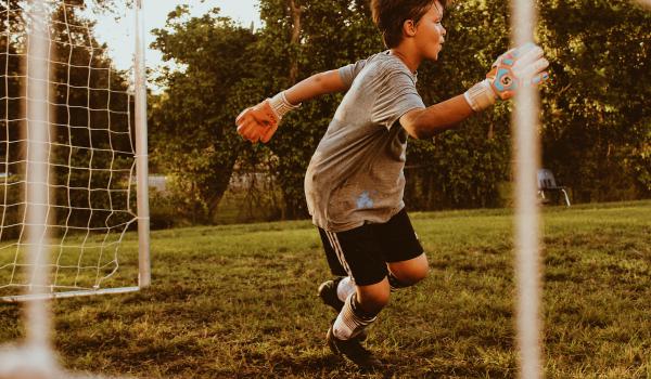 ING, KNVB en maatschappelijke partners slaan handen ineen zodat ieder kind kan voetballen